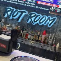 Koe Wetzel's Riot Room Houston ico