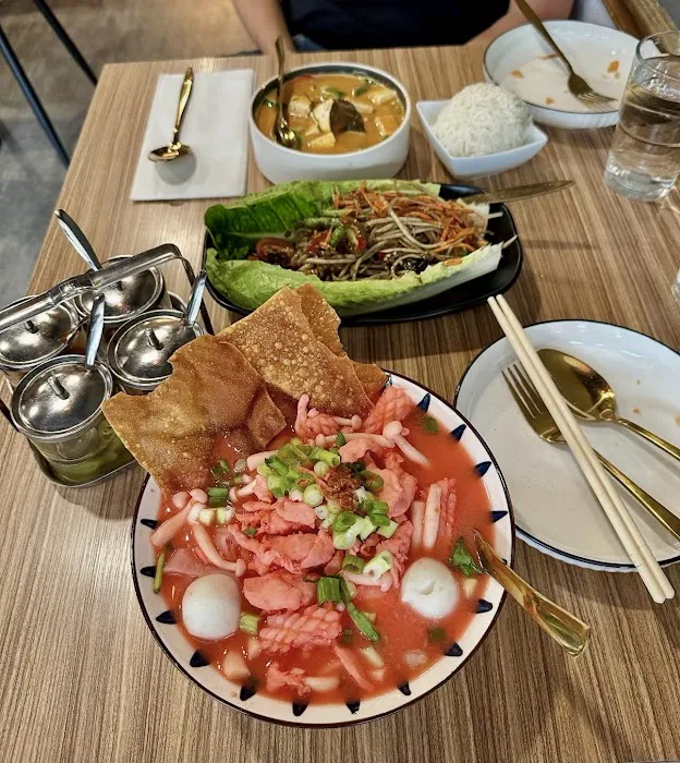 Chalong Thai Eatery Picture 7