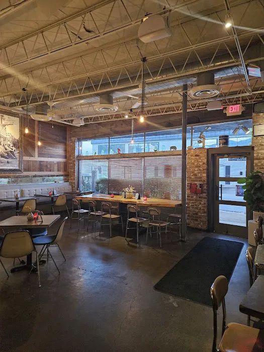 Piggy's Kitchen & Bar Picture 6