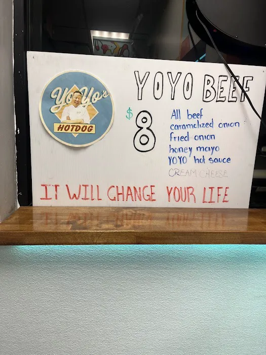 YoYo's Hotdog Picture 3