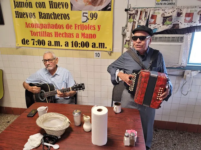 Las patronas mexican restaurant Picture 9