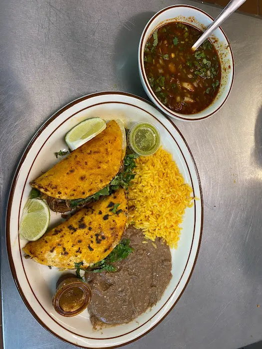Taqueria Los 4 Primos (Food Truck) Picture 5