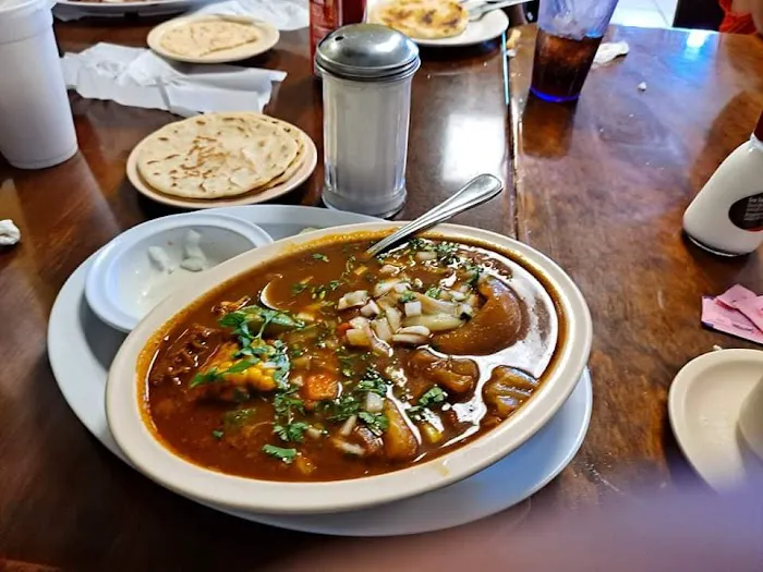 Antojitos Salvadorenos Picture 5