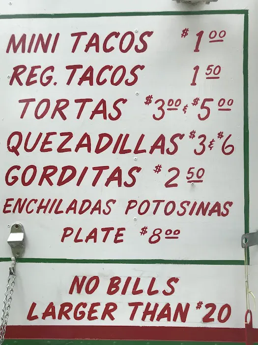 Family's Taqueria Picture 5
