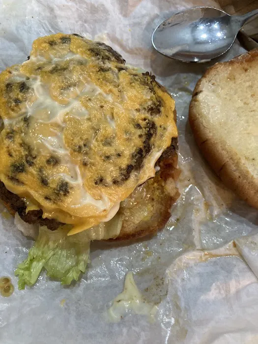 Lee's Burger Joint Picture 6