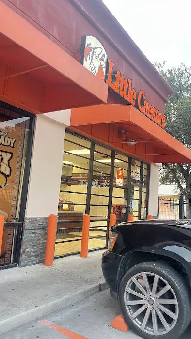 Little Caesars Pizza Picture 6