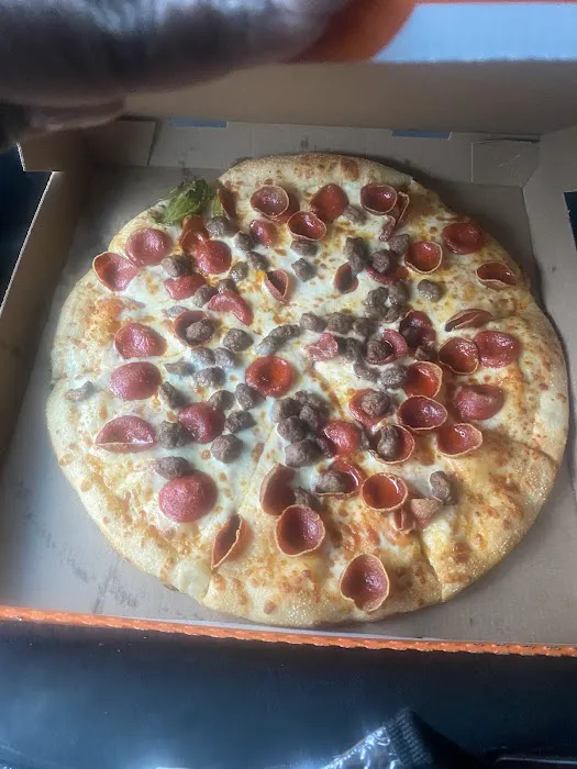 Little Caesars Pizza Picture 9