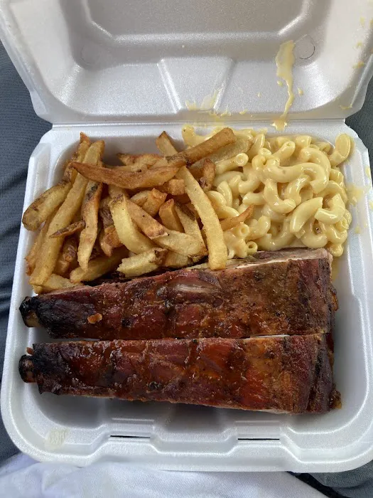 Hungry Farmer Bar-B-Q Picture 8