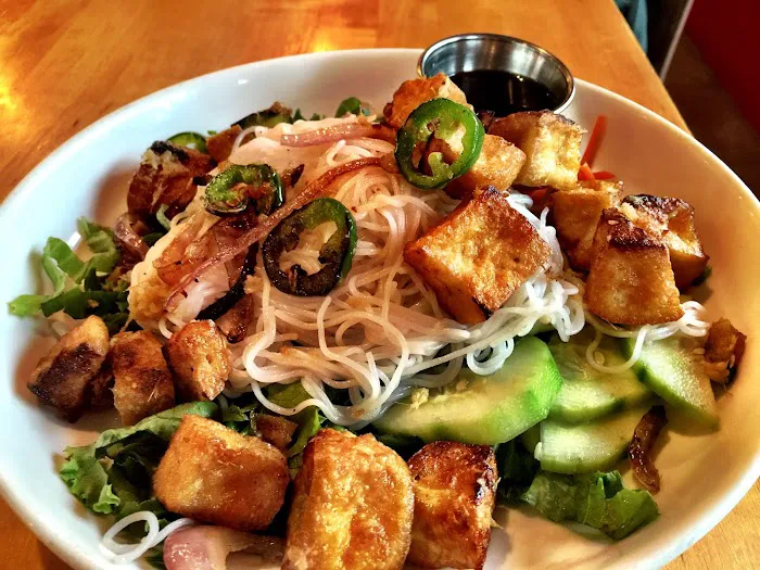 Jenni's Noodle House Picture 3