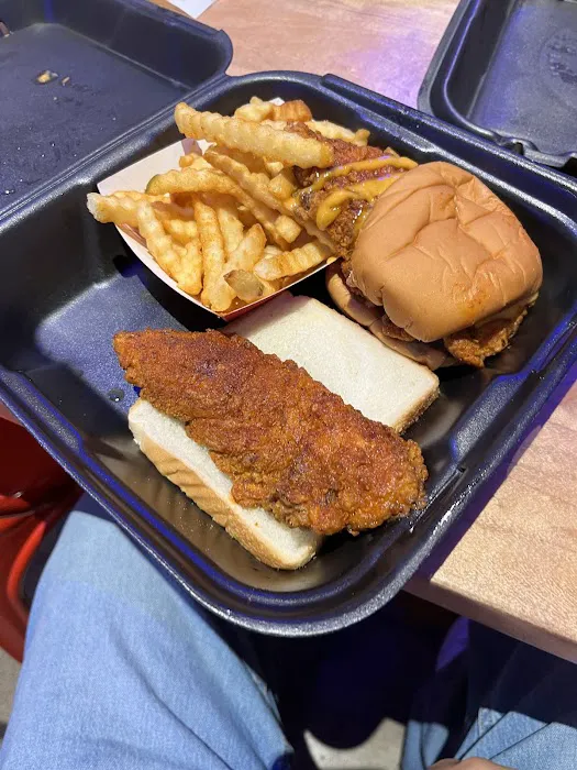 Dave's Hot Chicken Picture 5