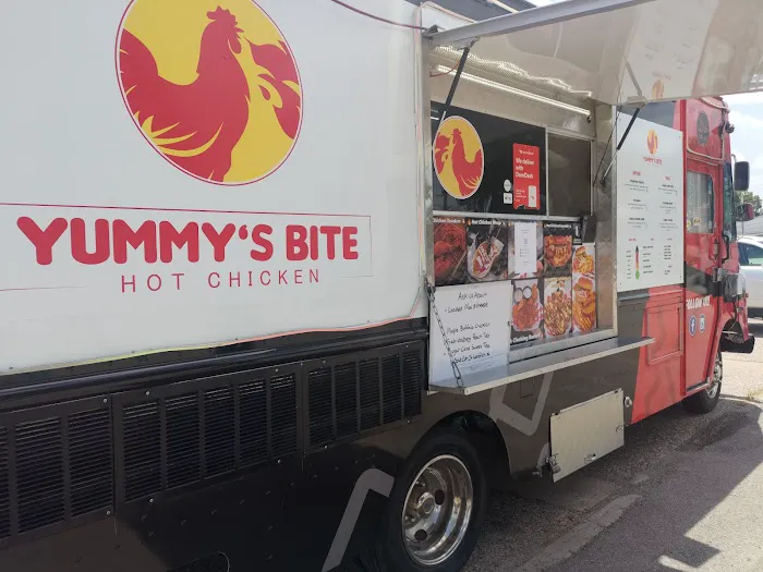 Yummy's Hot Chicken Picture 3