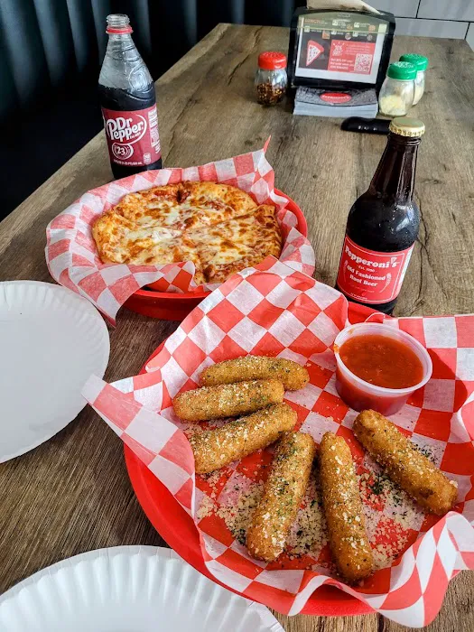 Pepperoni's Pizza - Houston Heights Picture 3