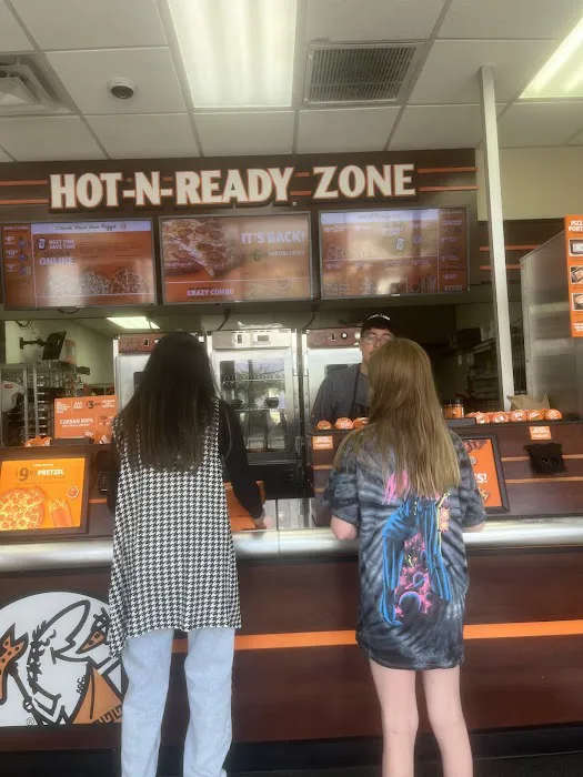 Little Caesars Pizza Picture 6