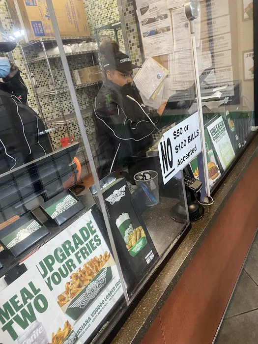 Wingstop Picture 10