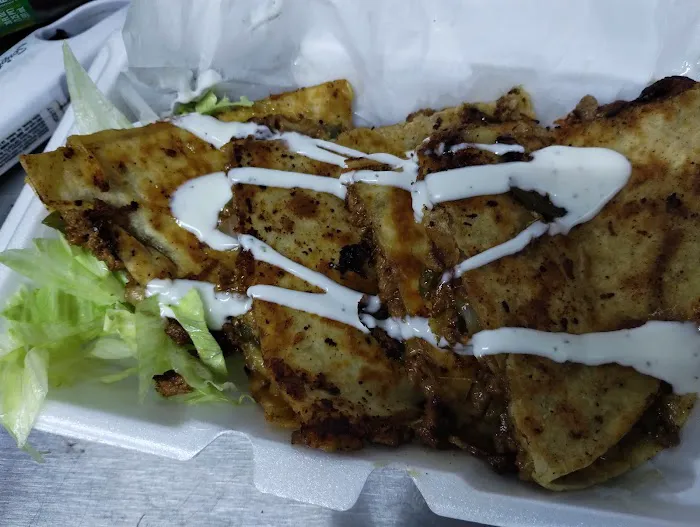 Williams Burgers Big Meal (Food Truck) Picture 9