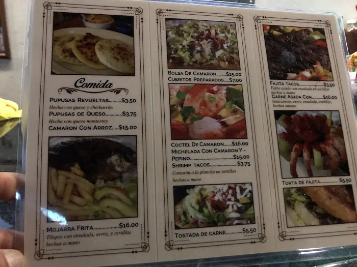 Nenas Sports Bar & Grill Picture 4