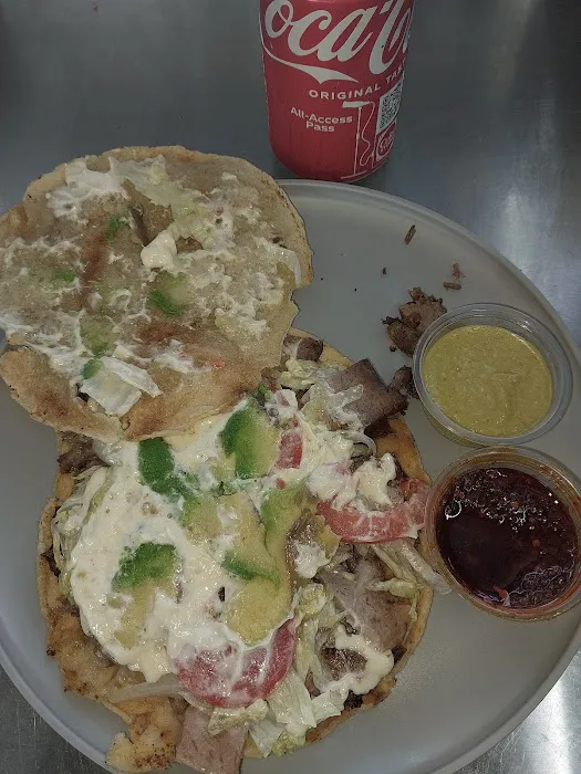 Tacos La Lynda (Food Truck) Picture 6
