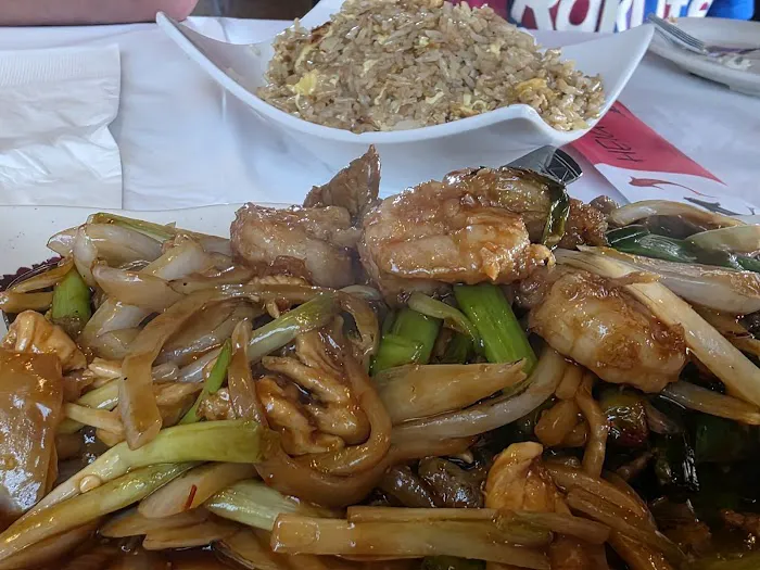 Heights Asian Cafe Picture 2