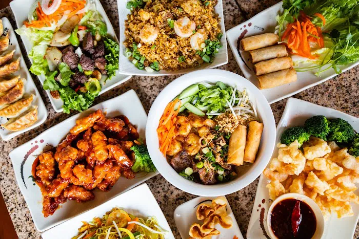 Heights Asian Cafe Picture 7