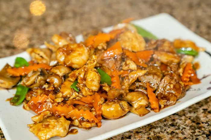 Heights Asian Cafe Picture 4