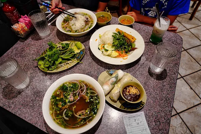 Pho Saigon Picture 8