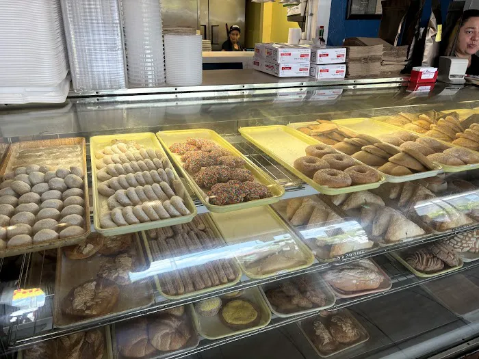 La Guadalupana bakery and cafe Picture 3