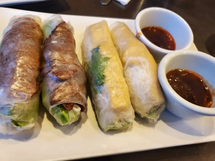 Mai's Restaurant Picture 4