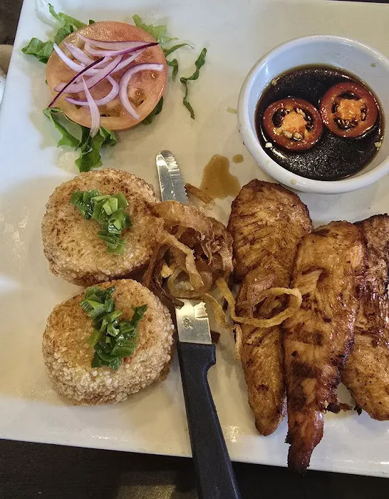 Mai's Restaurant Picture 3