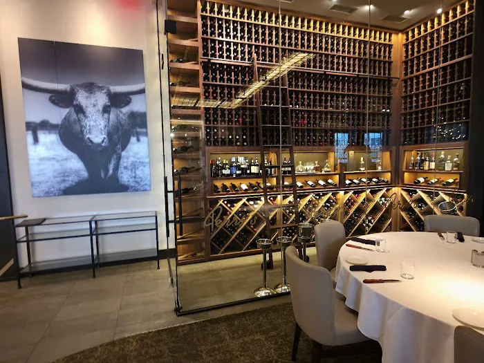 Perry's Steakhouse & Grille Picture 2