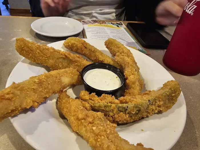 Pluckers Wing Bar Picture 9