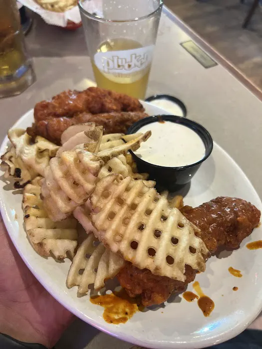 Pluckers Wing Bar Picture 6