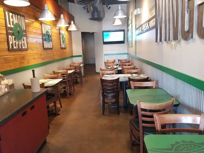Wingstop Picture 8