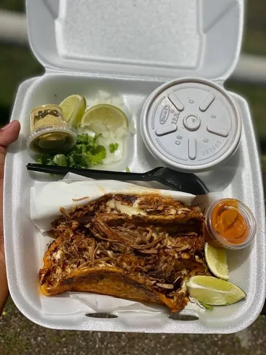 Los Gutierritoz taqueria Picture 3