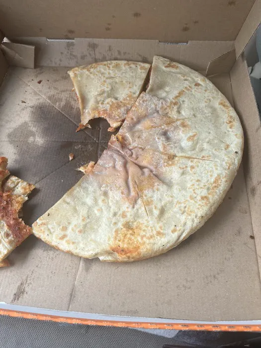 Little Caesars Pizza Picture 2