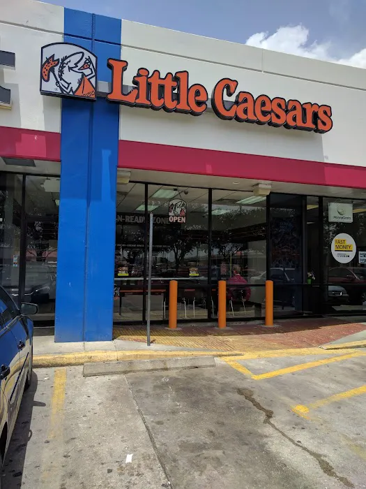 Little Caesars Pizza Picture 5