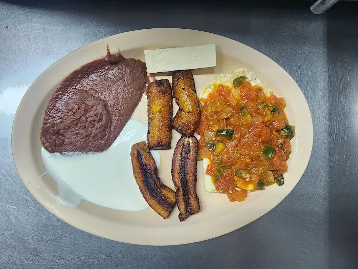 Taqueria y Pupuseria La Fuente Picture 4