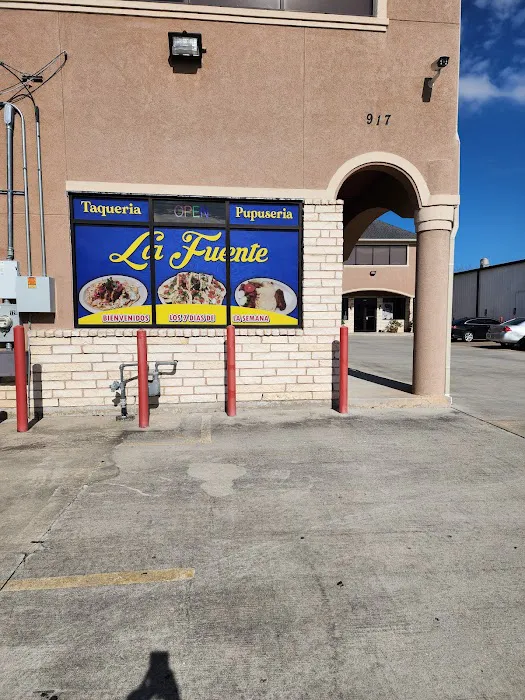 Taqueria y Pupuseria La Fuente Picture 3