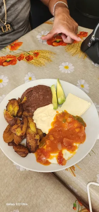 Taqueria La Dona Comida Hondurena Y Mexicana Picture 4