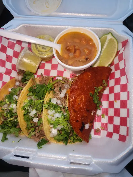 TACOS y MICHELADAS DEL GORDO GARZA Picture 6