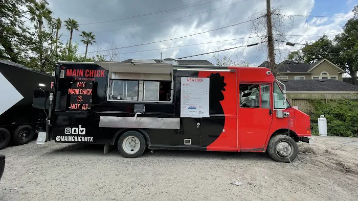 Main Bird Hot Chicken - Montrose Picture 6