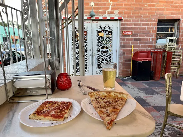 Home Slice Pizza Picture 4