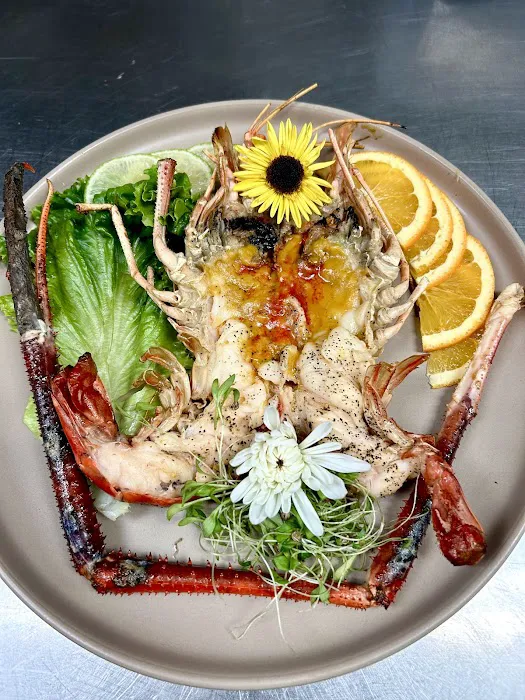 Thai Tapas (Thai Japanese Sushi Bar) Picture 3