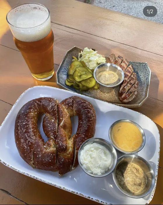 Heights Bier Garten Picture 10