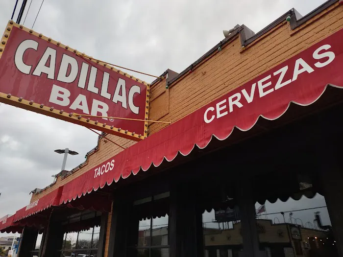 Cadillac Bar Picture 6