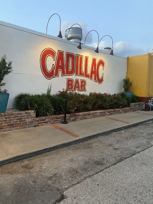 Cadillac Bar Picture 8