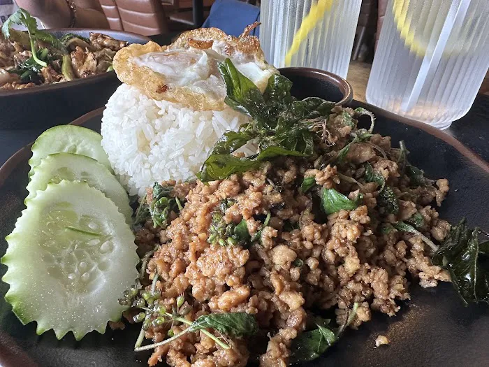 Som Boon Thai Kitchen Picture 7