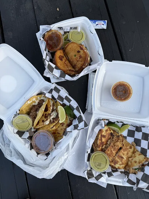 The Birria Queen (Food Truck) Picture 2