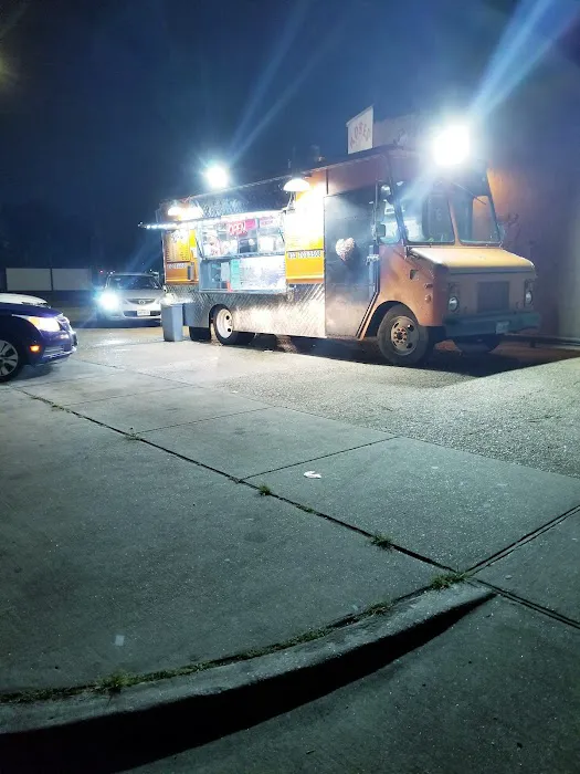 Taqueria El Rey Del Tacorriendo (Food Truck) Picture 2