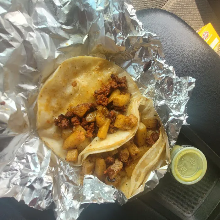 Taqueria La Alacrana (Food Truck) Picture 2