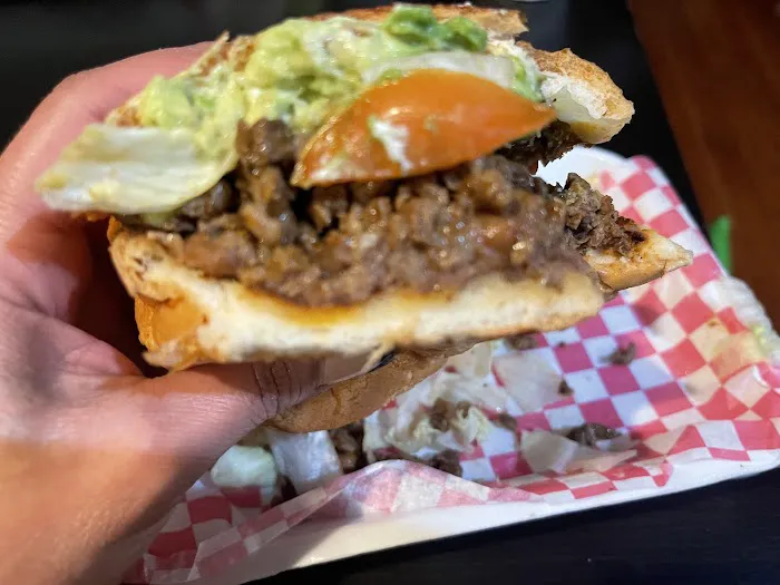 El Takonero (Food Truck) Picture 9
